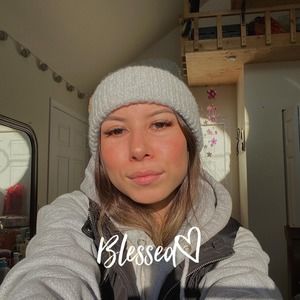 Meet your Posher, Kaitlan